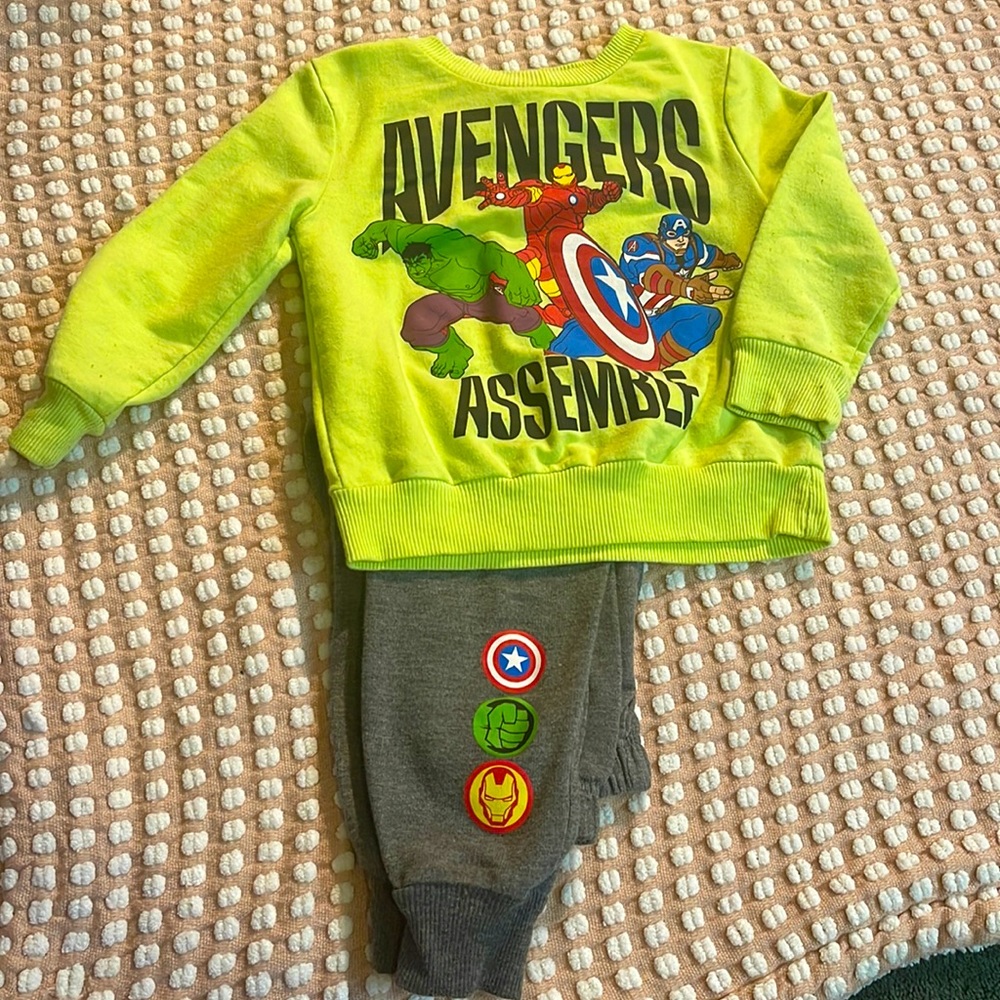 My sons gently worn clothing